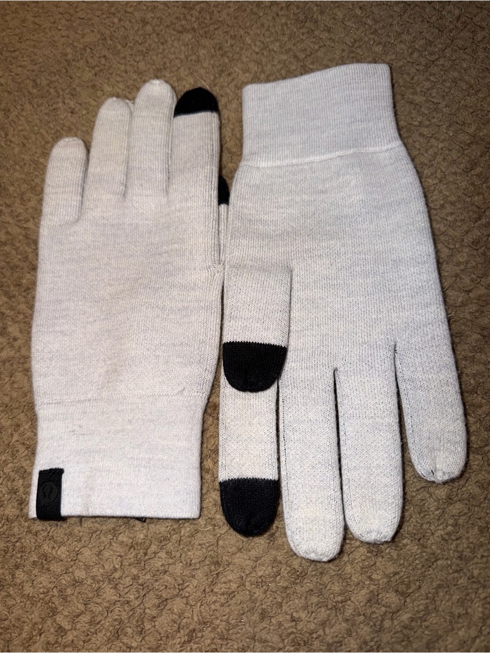 Lululemon Men’s Gray and Black Alpine Air Merino Wool Blend Gloves - Size L/XL